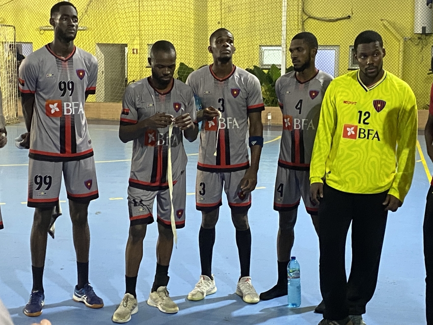 Dagostinos vencem Petro de Luanda