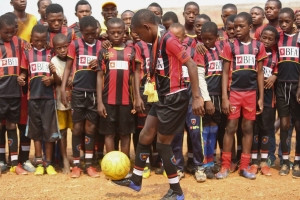 D´Agosto cria núcleo de formação de futebol no distrito do Zango